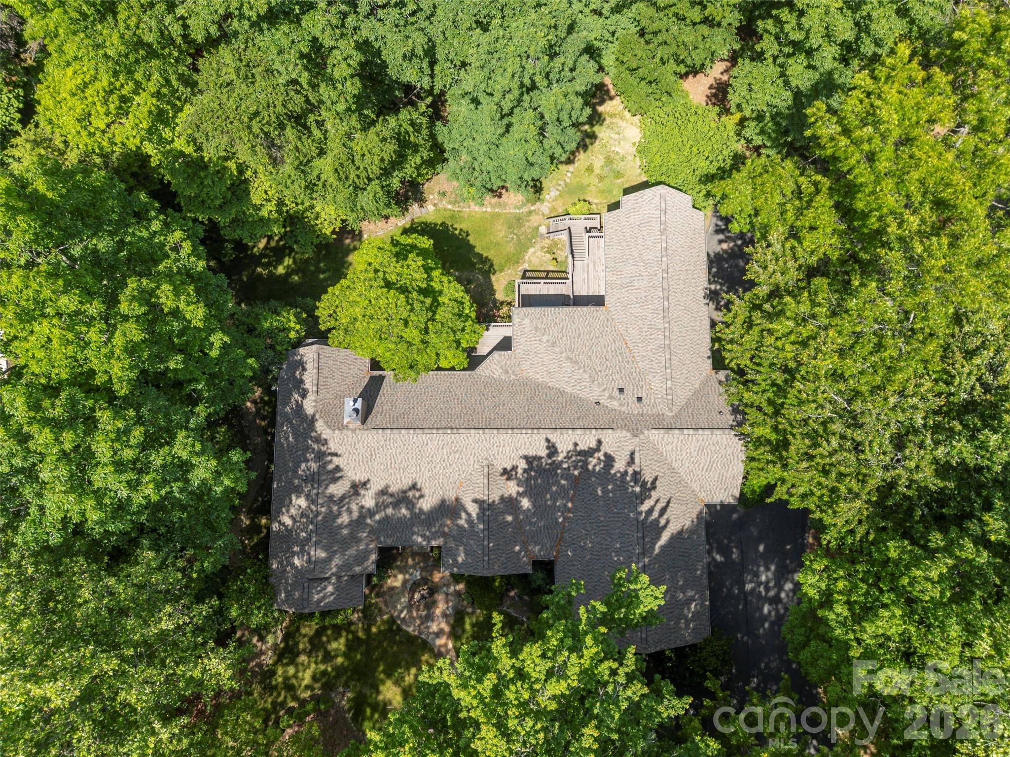 110 Little Cherokee Ridge Hendersonville NC 28739