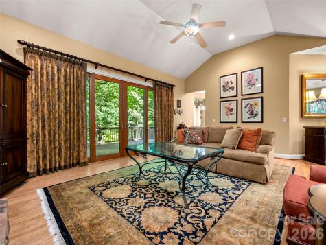 110 Little Cherokee Ridge Hendersonville NC 28739