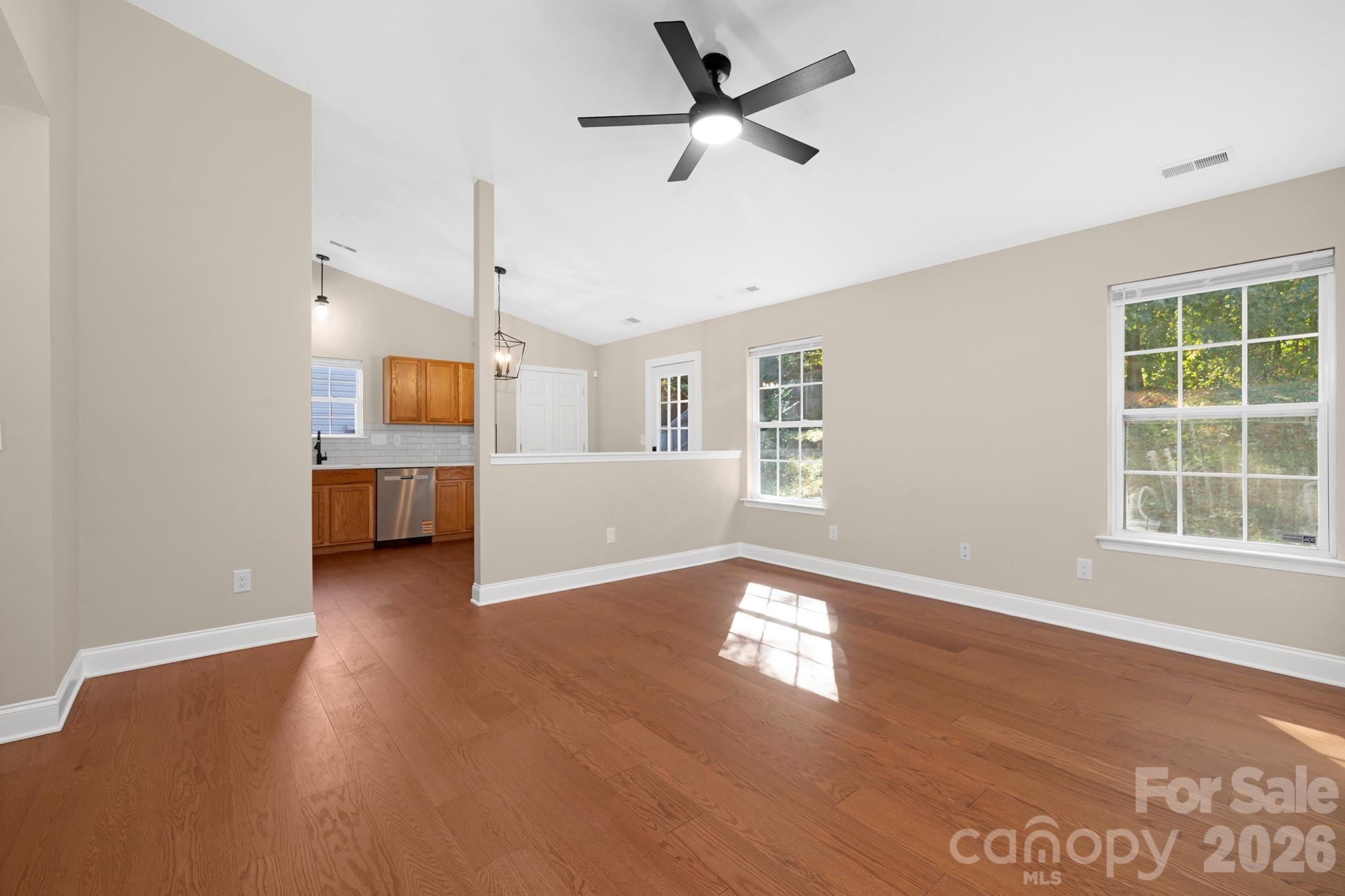 2012 Pheasant Glen Road Charlotte NC 28214