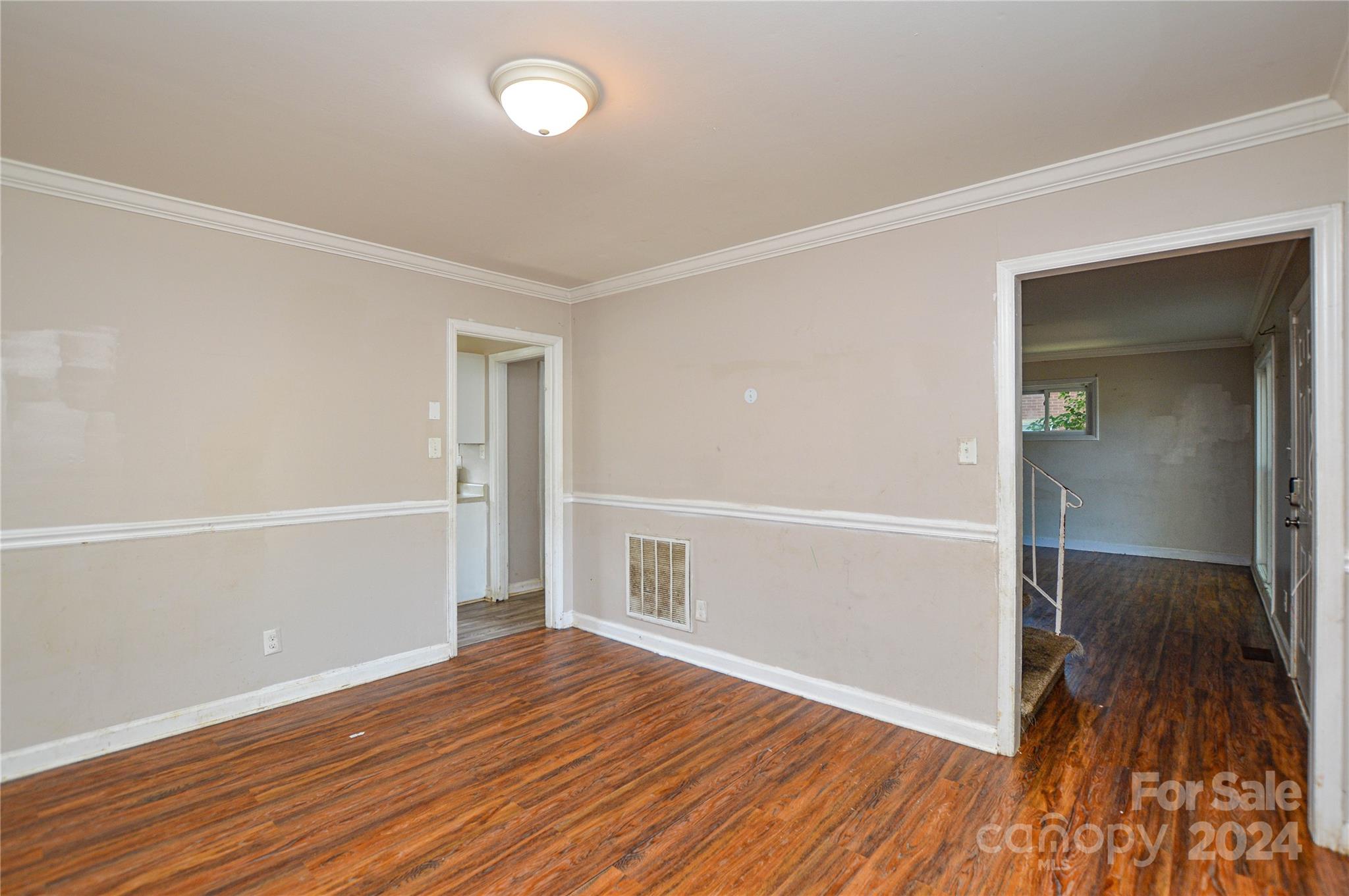 1138 White Plains Road Charlotte NC 28213