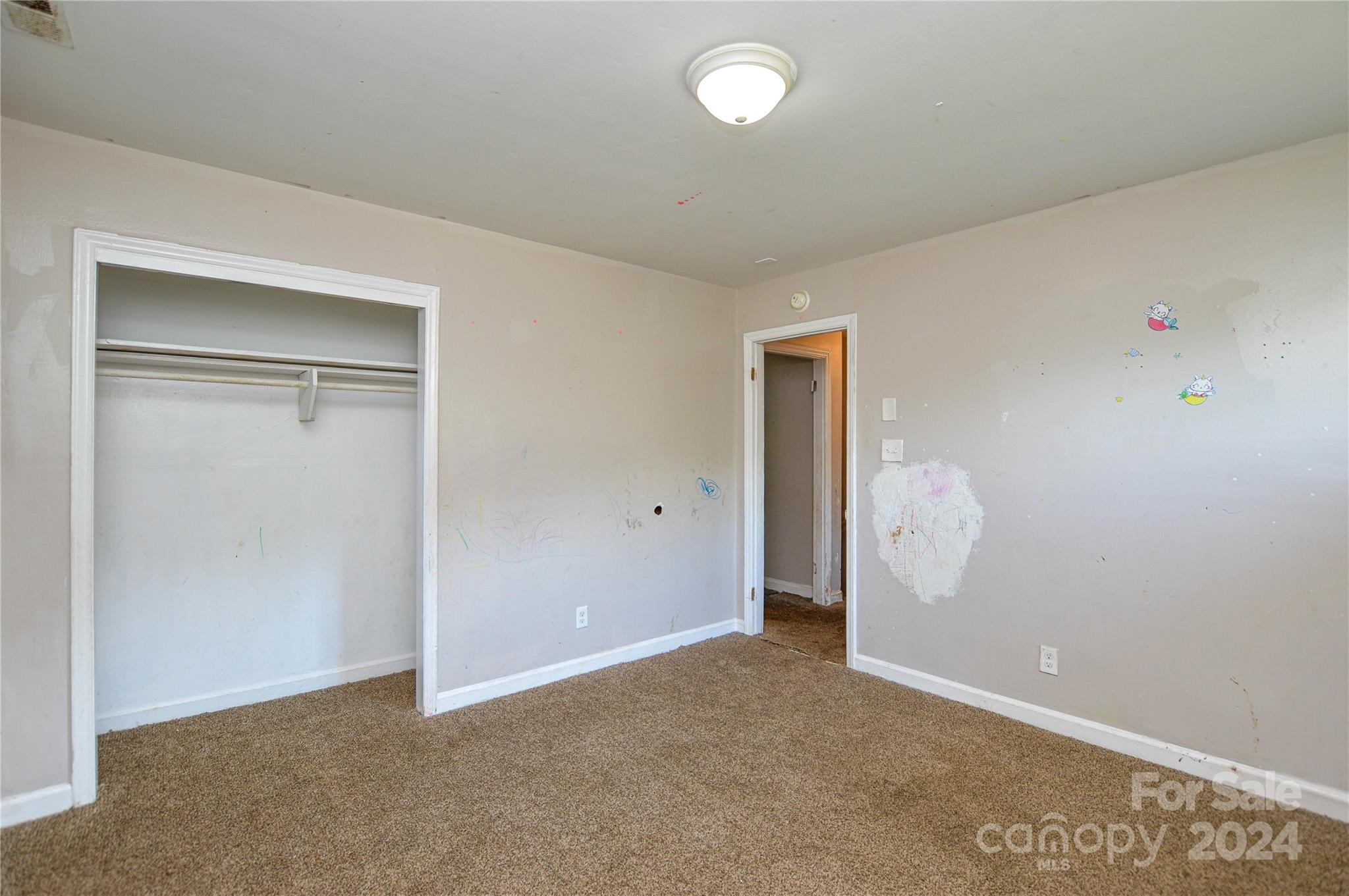 1138 White Plains Road Charlotte NC 28213