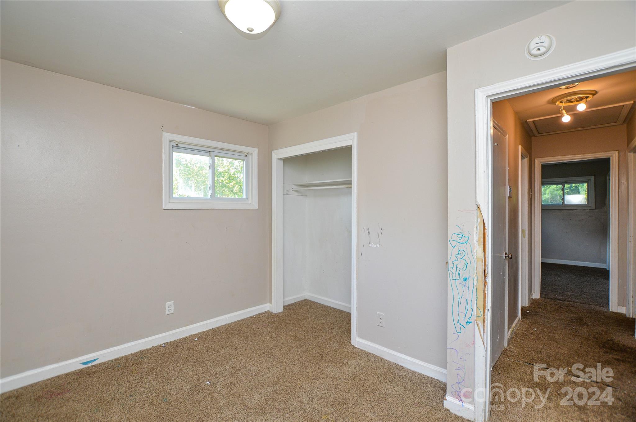 1138 White Plains Road Charlotte NC 28213