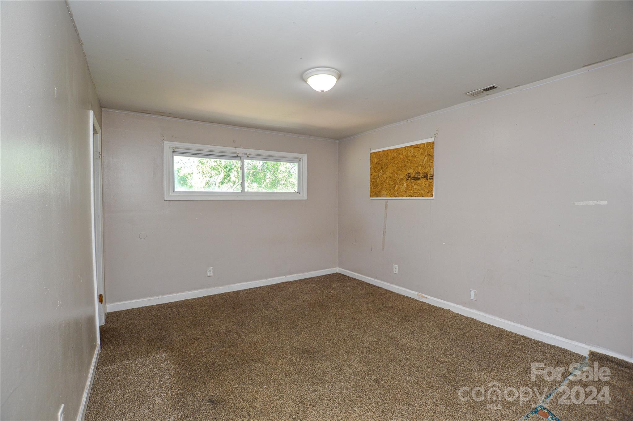 1138 White Plains Road Charlotte NC 28213
