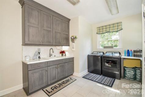 711 Yadkin Street Albemarle NC 28001