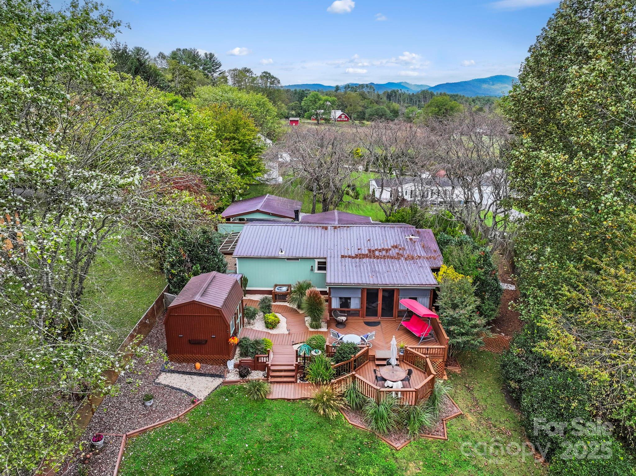 12 Timbers Edge Lane Fairview NC 28730