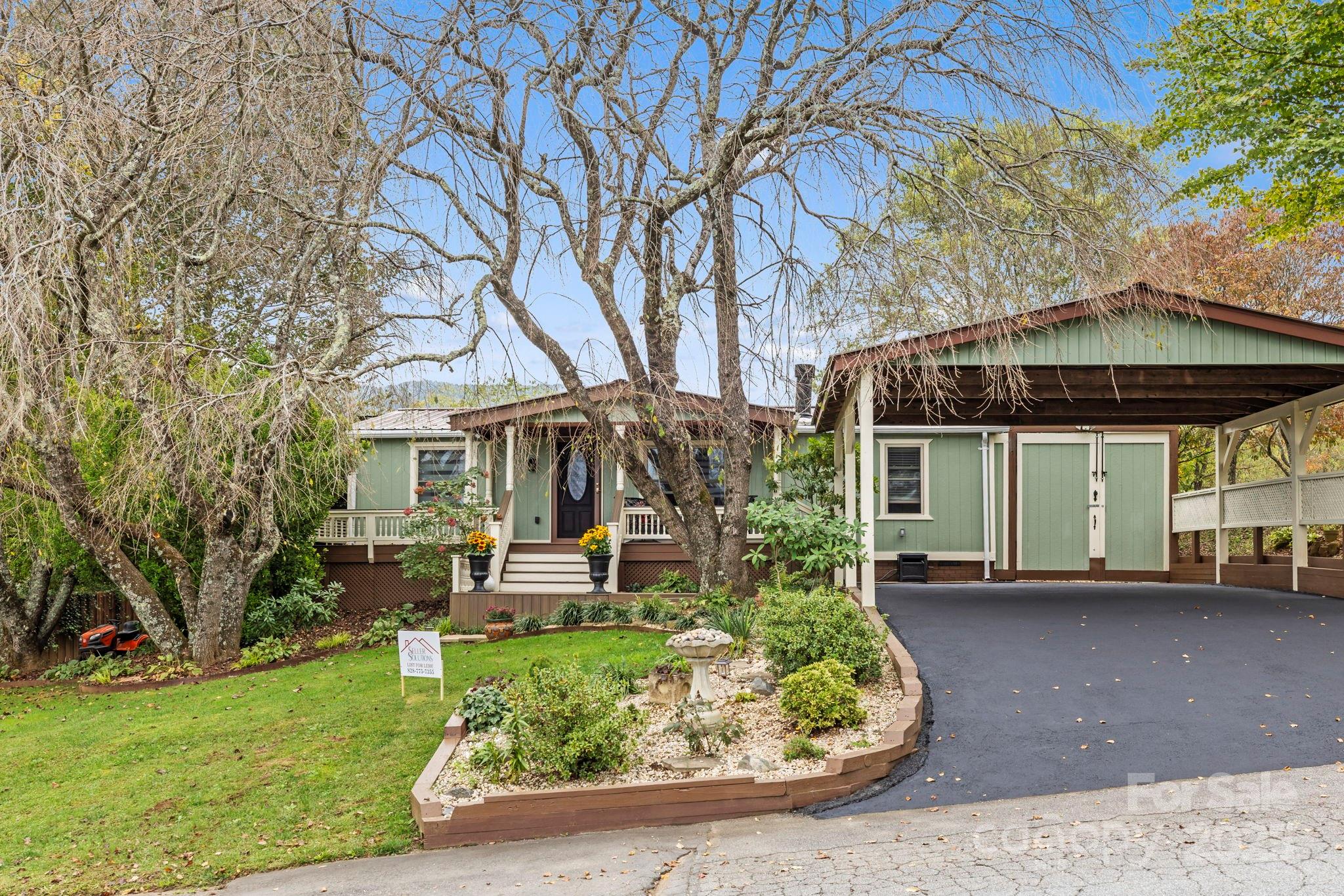 12 Timbers Edge Lane Fairview NC 28730