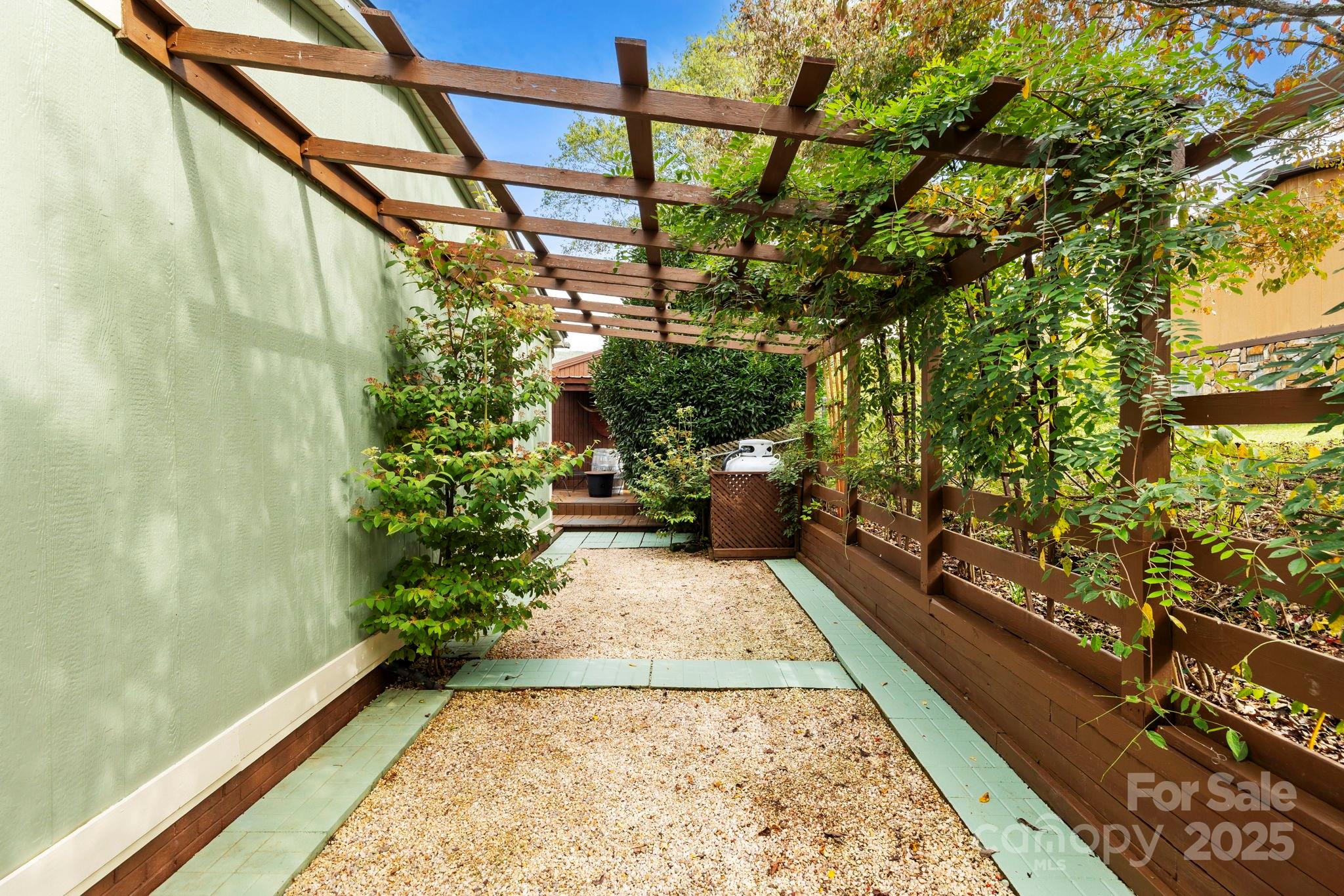 12 Timbers Edge Lane Fairview NC 28730