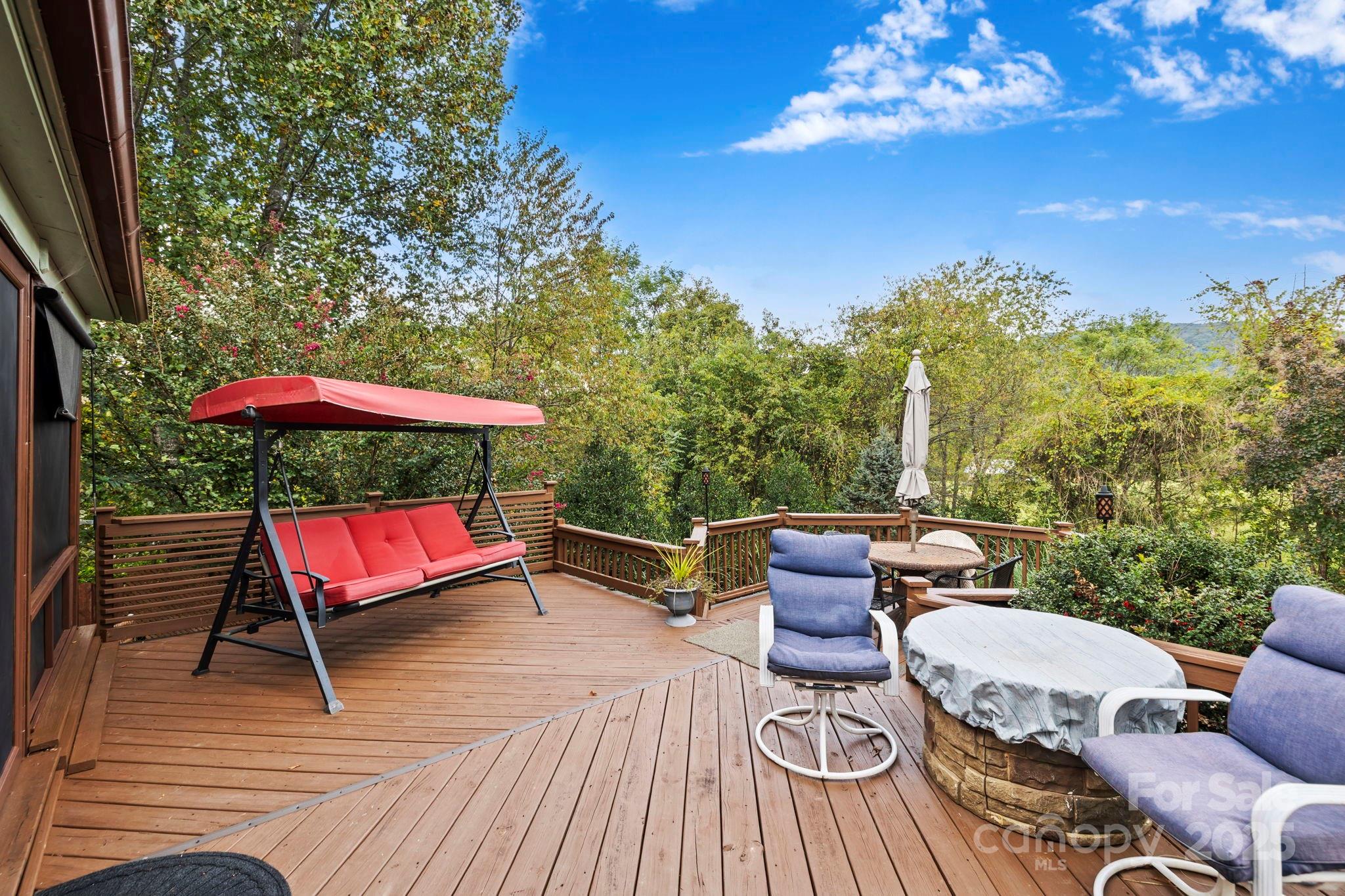 12 Timbers Edge Lane Fairview NC 28730