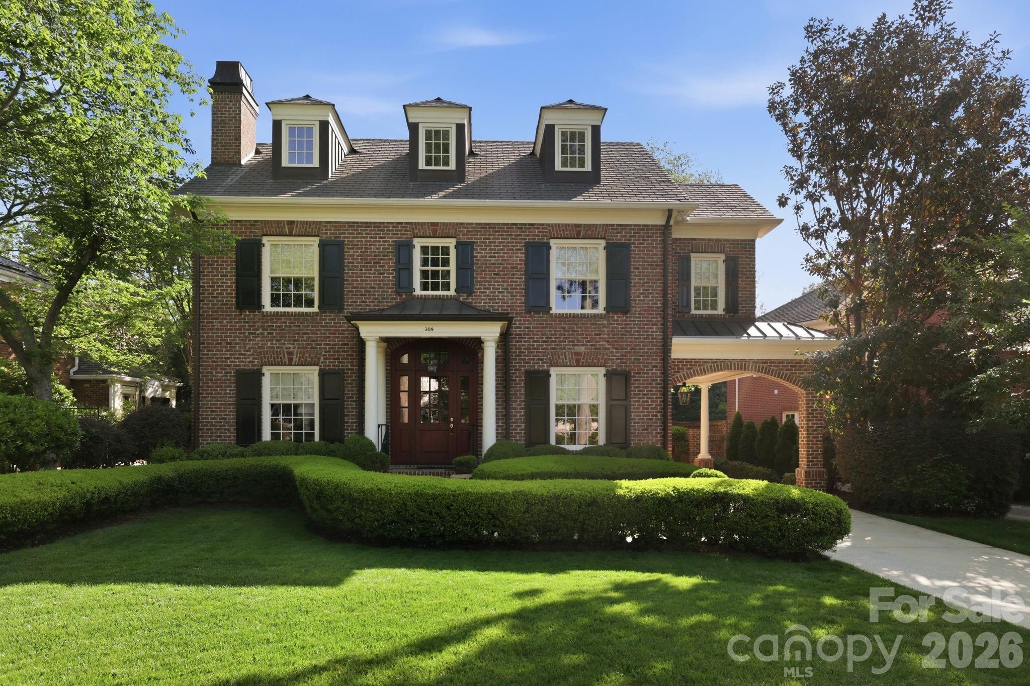 309 Hempstead Place Charlotte NC 28207