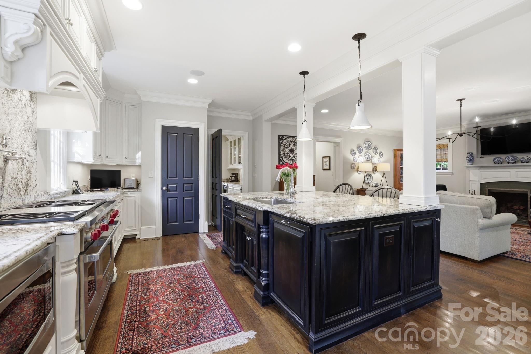 309 Hempstead Place Charlotte NC 28207