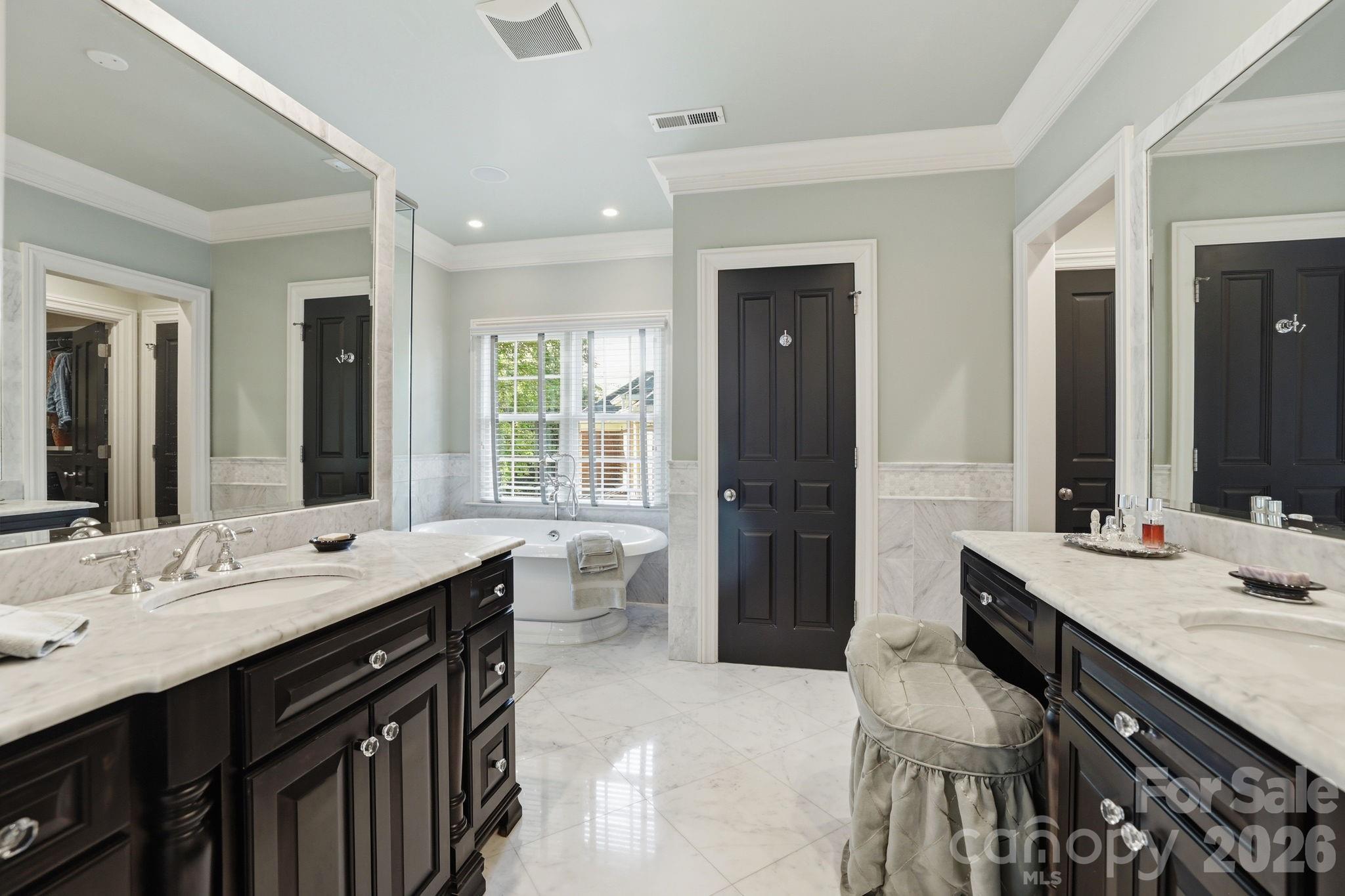 309 Hempstead Place Charlotte NC 28207