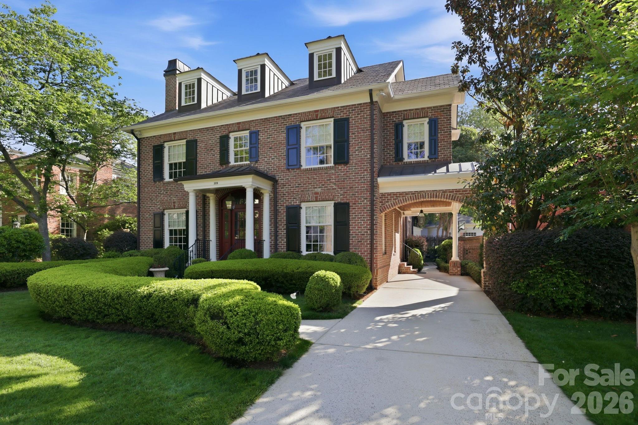 309 Hempstead Place Charlotte NC 28207