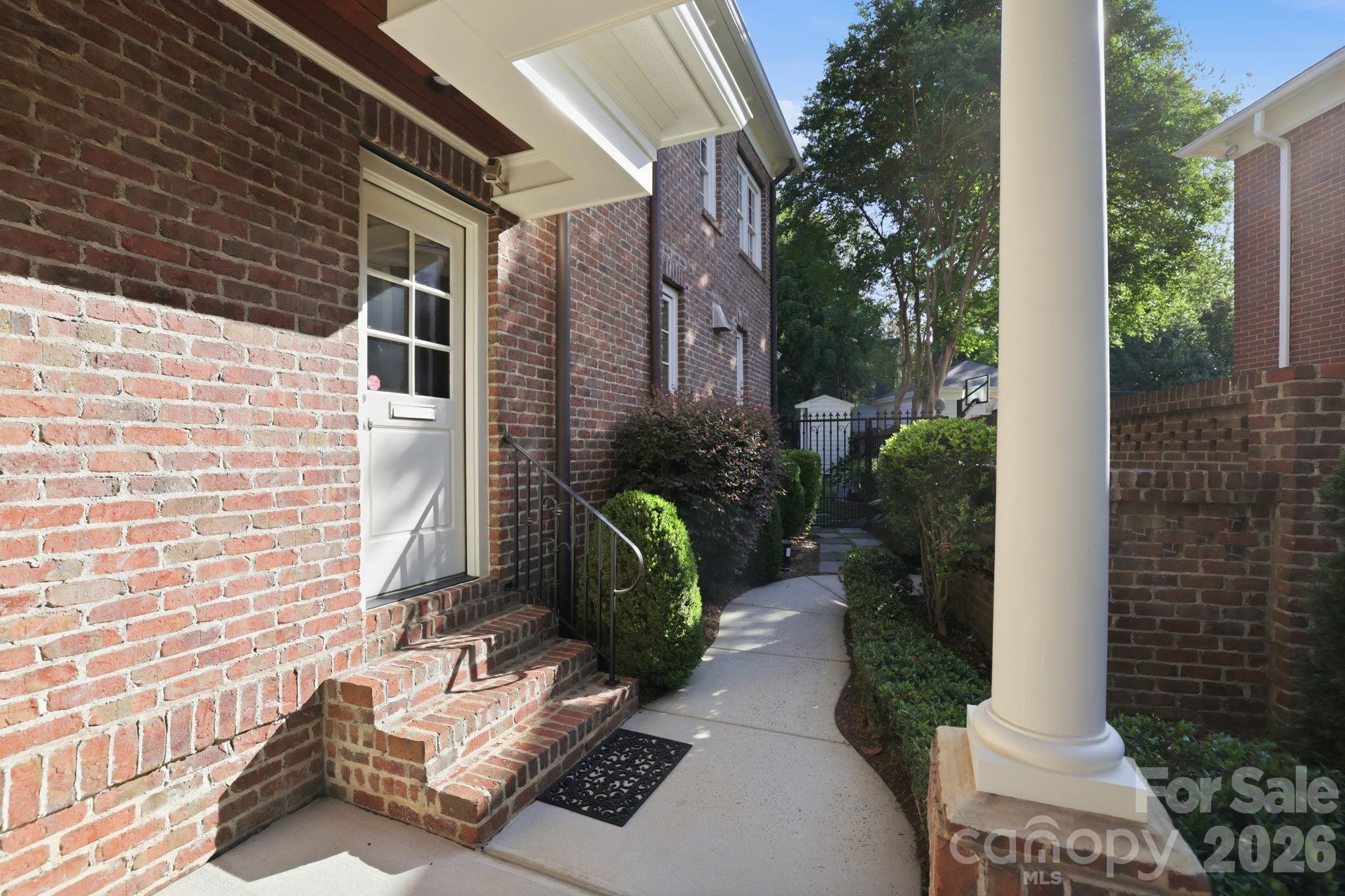 309 Hempstead Place Charlotte NC 28207