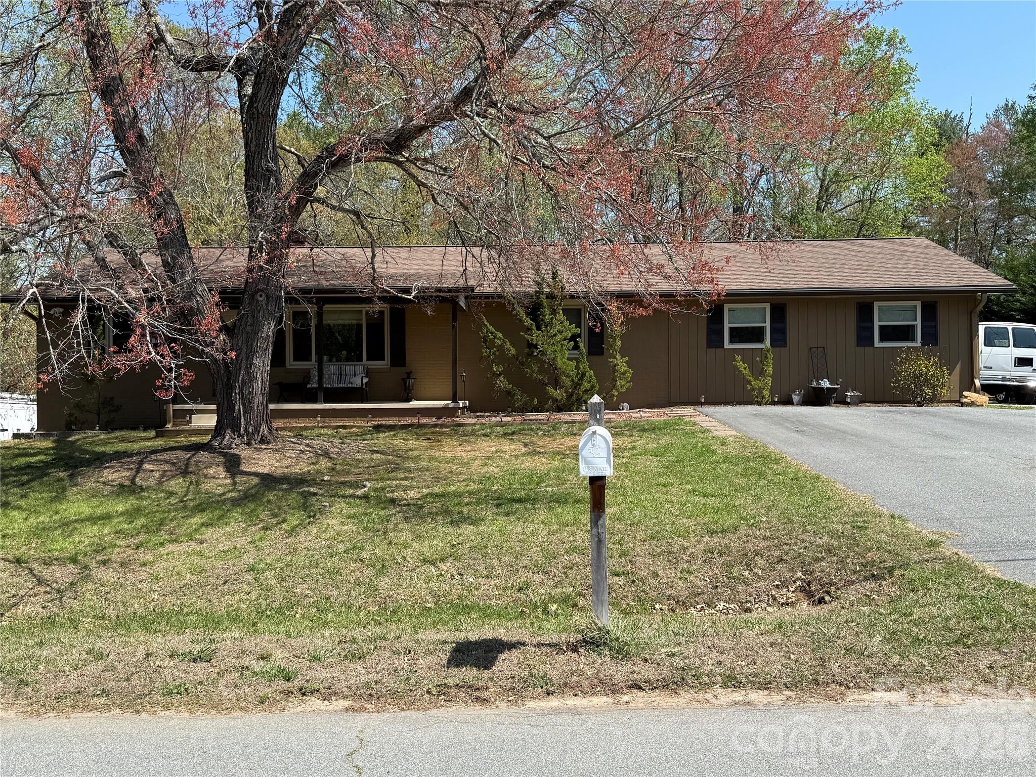 3309 40th Avenue Place NE Hickory NC 28601