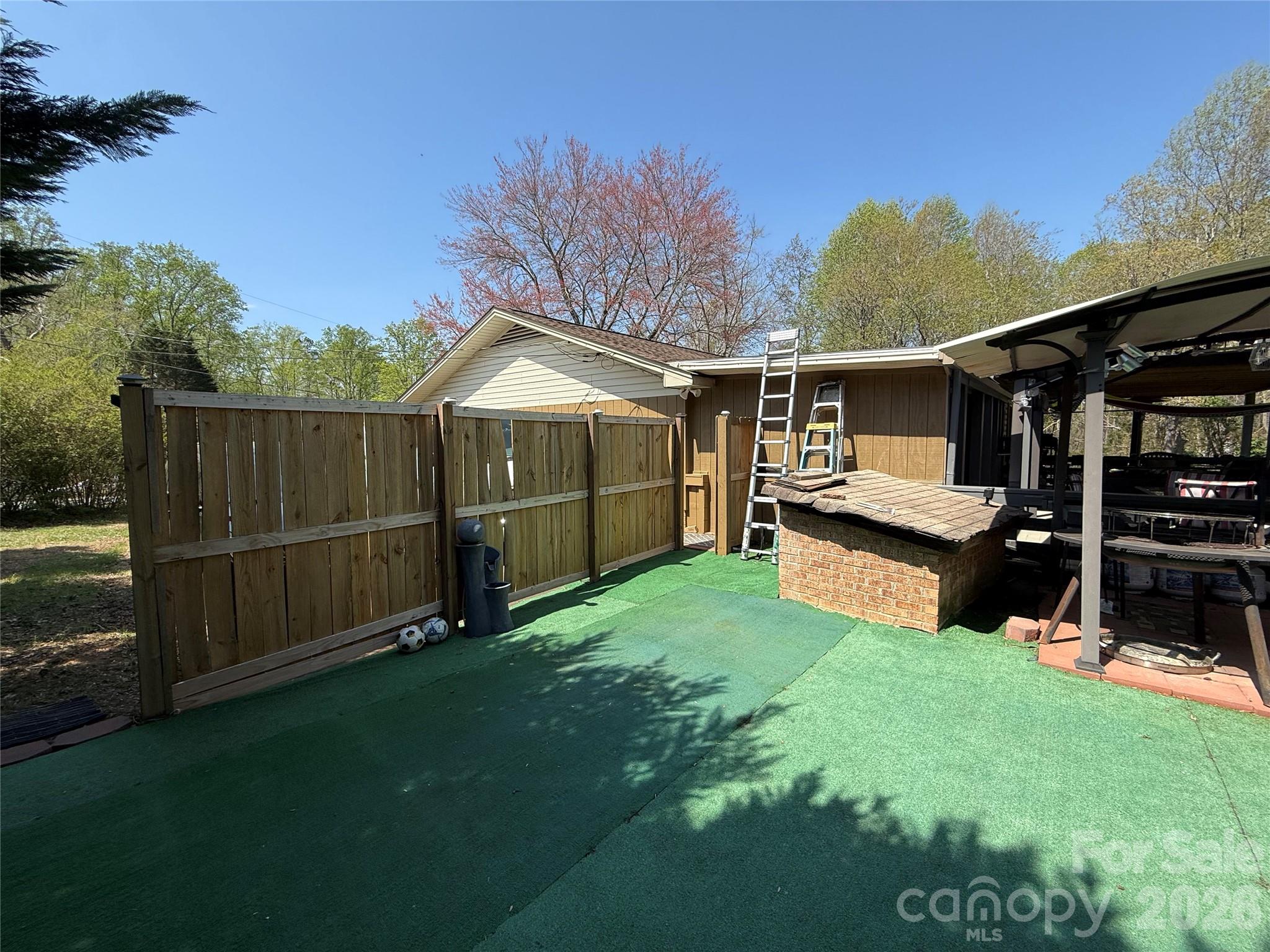3309 40th Avenue Place NE Hickory NC 28601