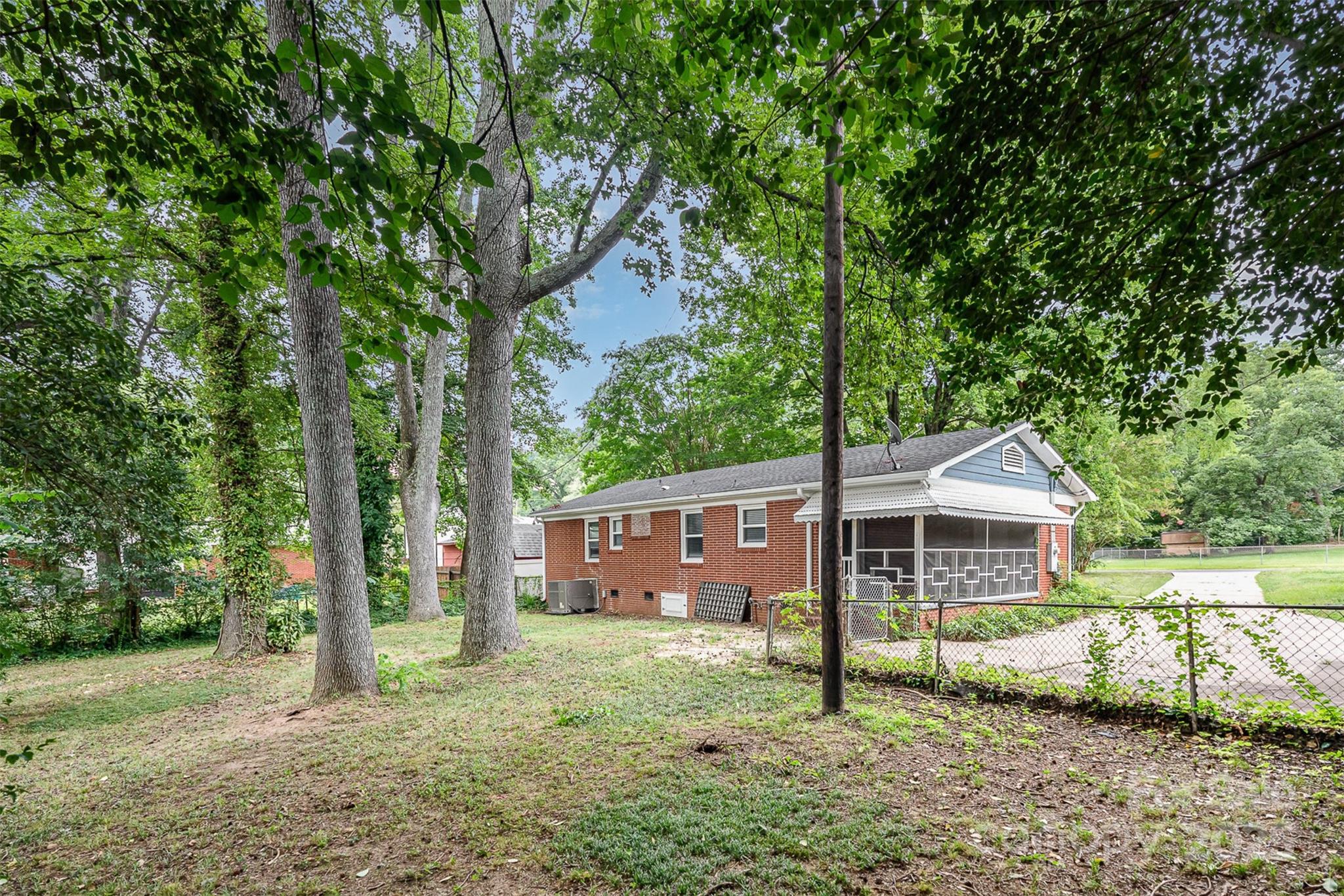 2314 Westerly Hills Drive Charlotte NC 28208