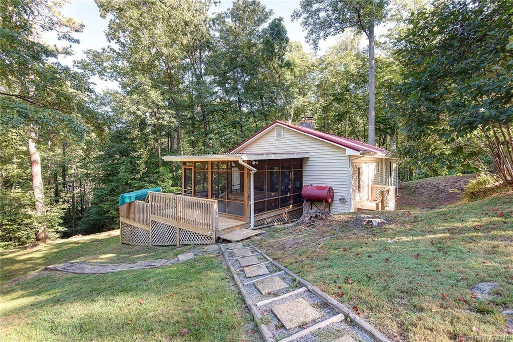 51 Summer Haven Road Swannanoa NC 28778