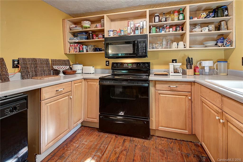 51 Summer Haven Road Swannanoa NC 28778