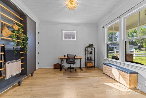 304 Keswick Avenue Charlotte NC 28206