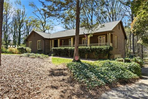 534 Aldeborough Lane Charlotte NC 28270