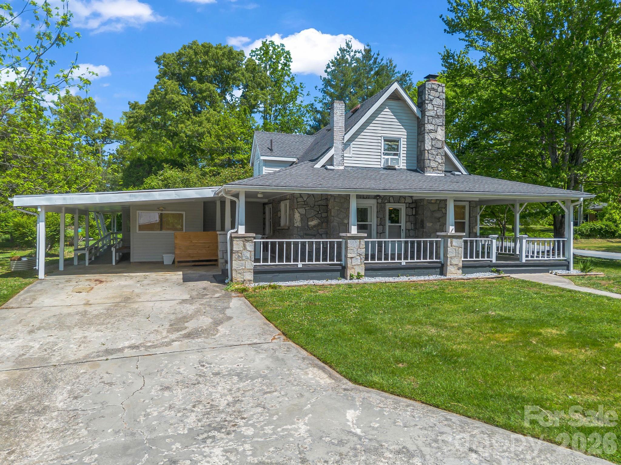 363 Etowah School Road Hendersonville NC 28739