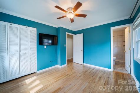 131 Locust Court Arden NC 28704