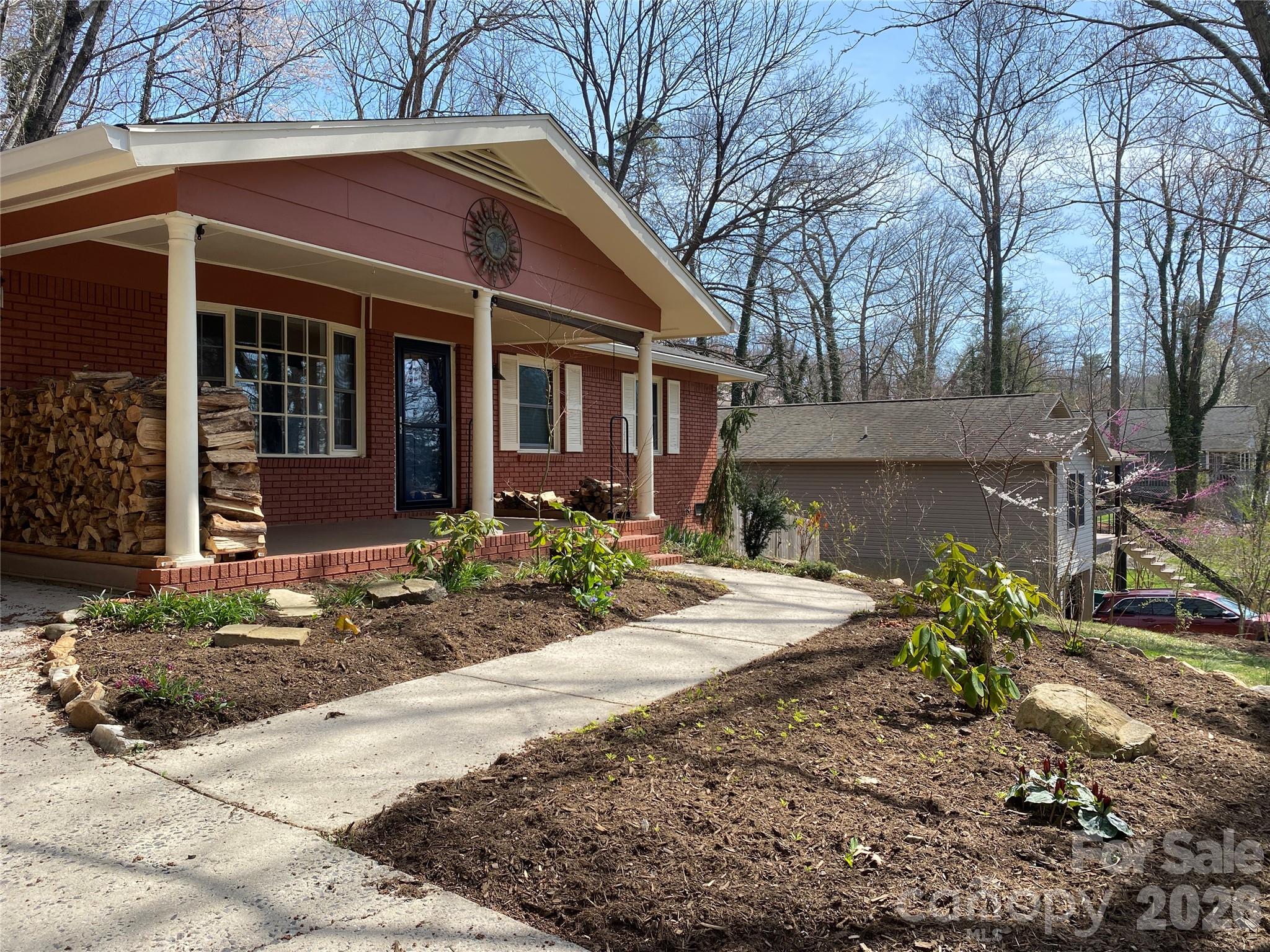 131 Locust Court Arden NC 28704