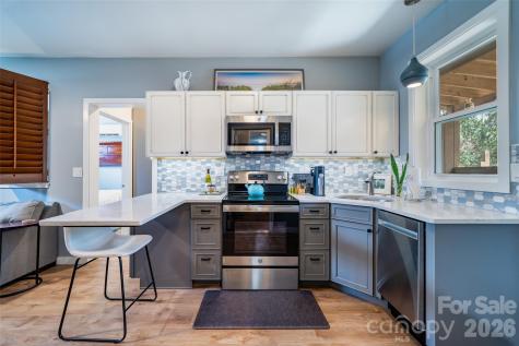 131 Locust Court Arden NC 28704