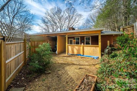 131 Locust Court Arden NC 28704