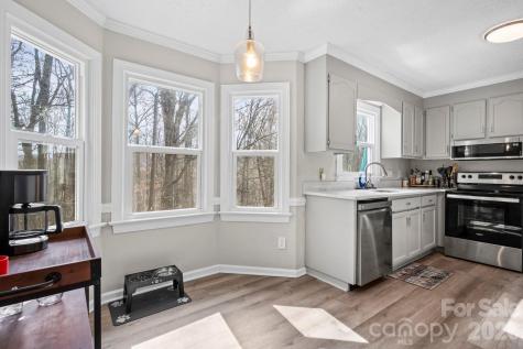 2404 Wildburne Court Charlotte NC 28262