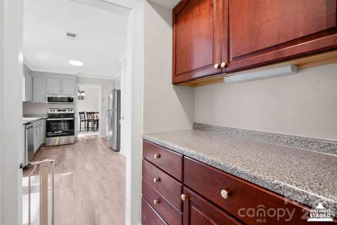 2404 Wildburne Court Charlotte NC 28262