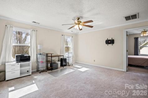 2404 Wildburne Court Charlotte NC 28262