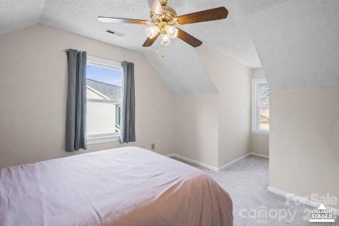 2404 Wildburne Court Charlotte NC 28262