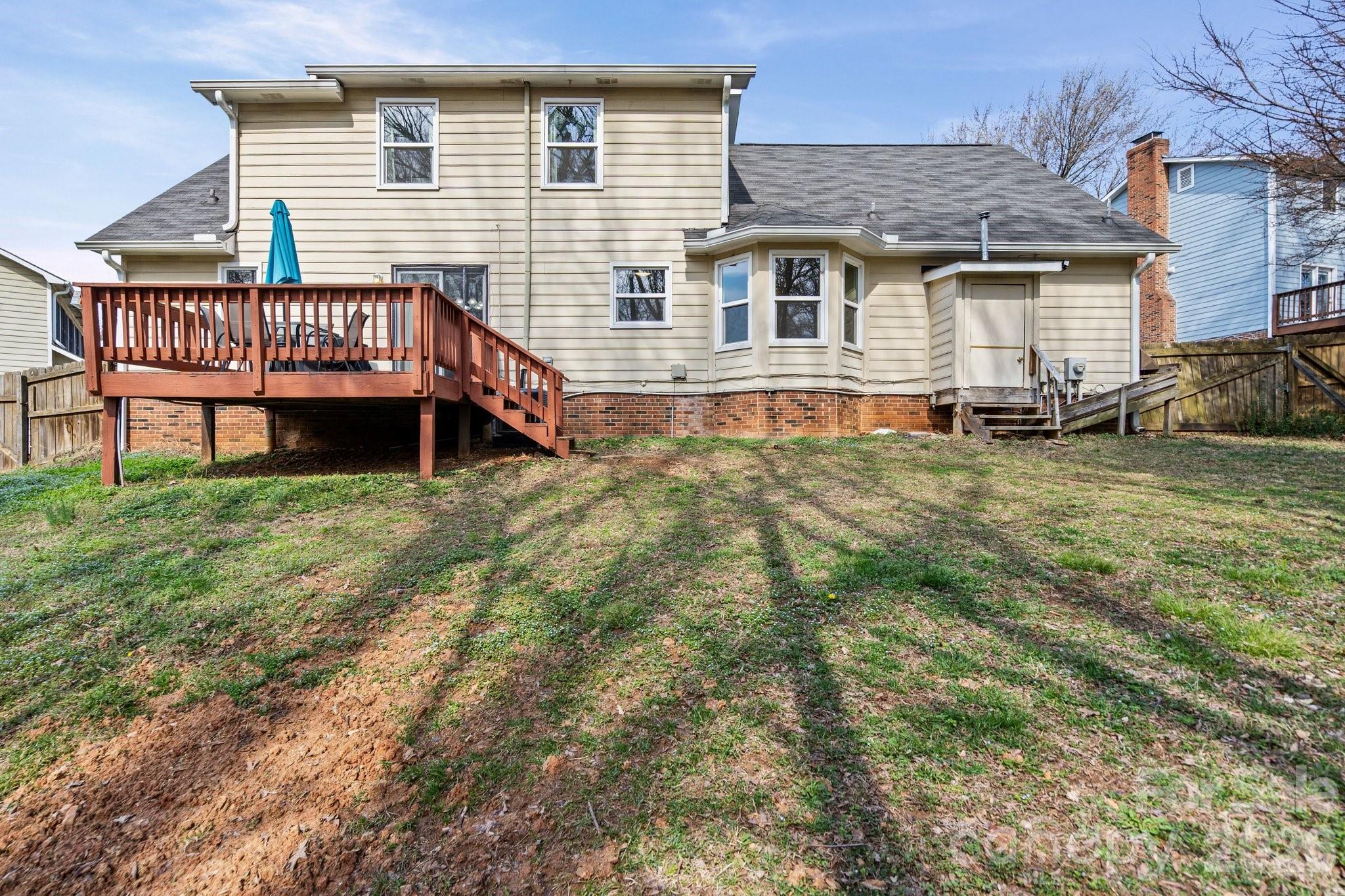 2404 Wildburne Court Charlotte NC 28262
