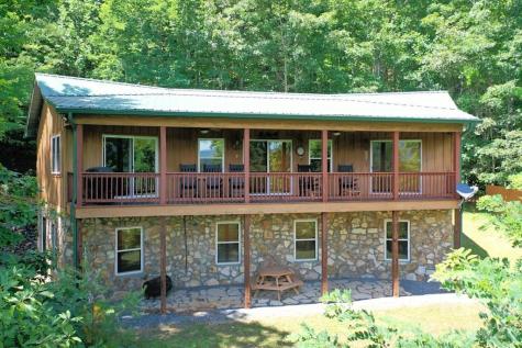 470 Bear Ridge Road Tuckasegee NC 28783