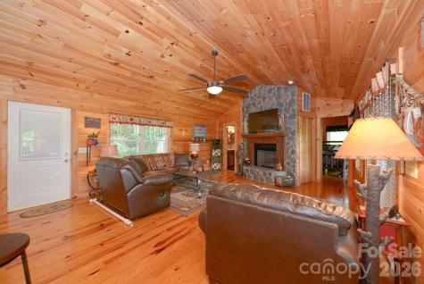470 Bear Ridge Road Tuckasegee NC 28783