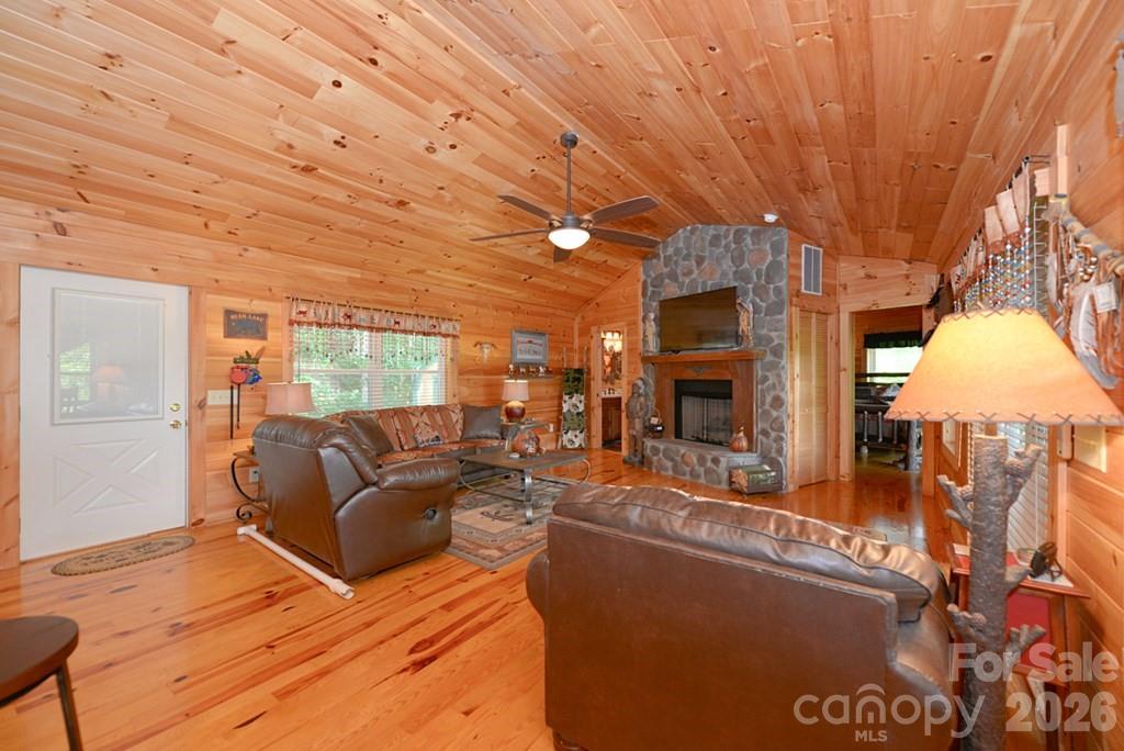 470 Bear Ridge Road Tuckasegee NC 28783