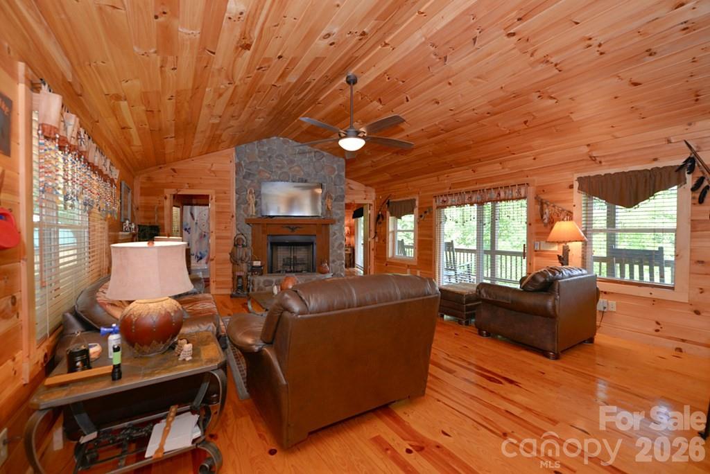 470 Bear Ridge Road Tuckasegee NC 28783