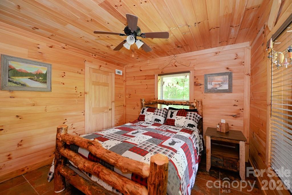 470 Bear Ridge Road Tuckasegee NC 28783