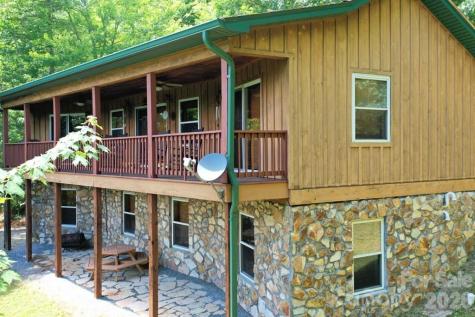 470 Bear Ridge Road Tuckasegee NC 28783