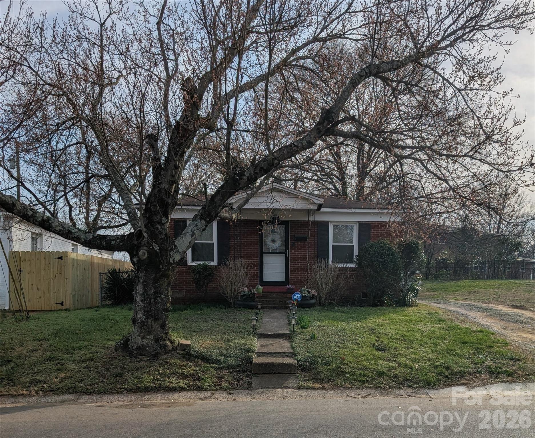 635 Chicago Avenue Charlotte NC 28203