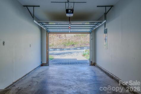 4 Hedgerose Court Asheville NC 28805