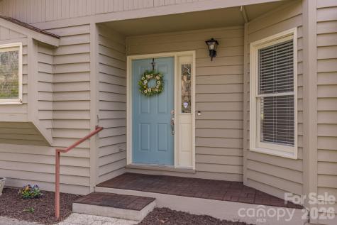4 Hedgerose Court Asheville NC 28805
