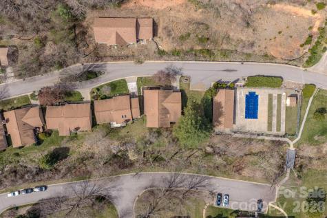 4 Hedgerose Court Asheville NC 28805