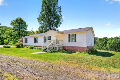 298 Wolf Crossing Bakersville NC 28705