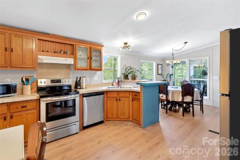 298 Wolf Crossing Bakersville NC 28705