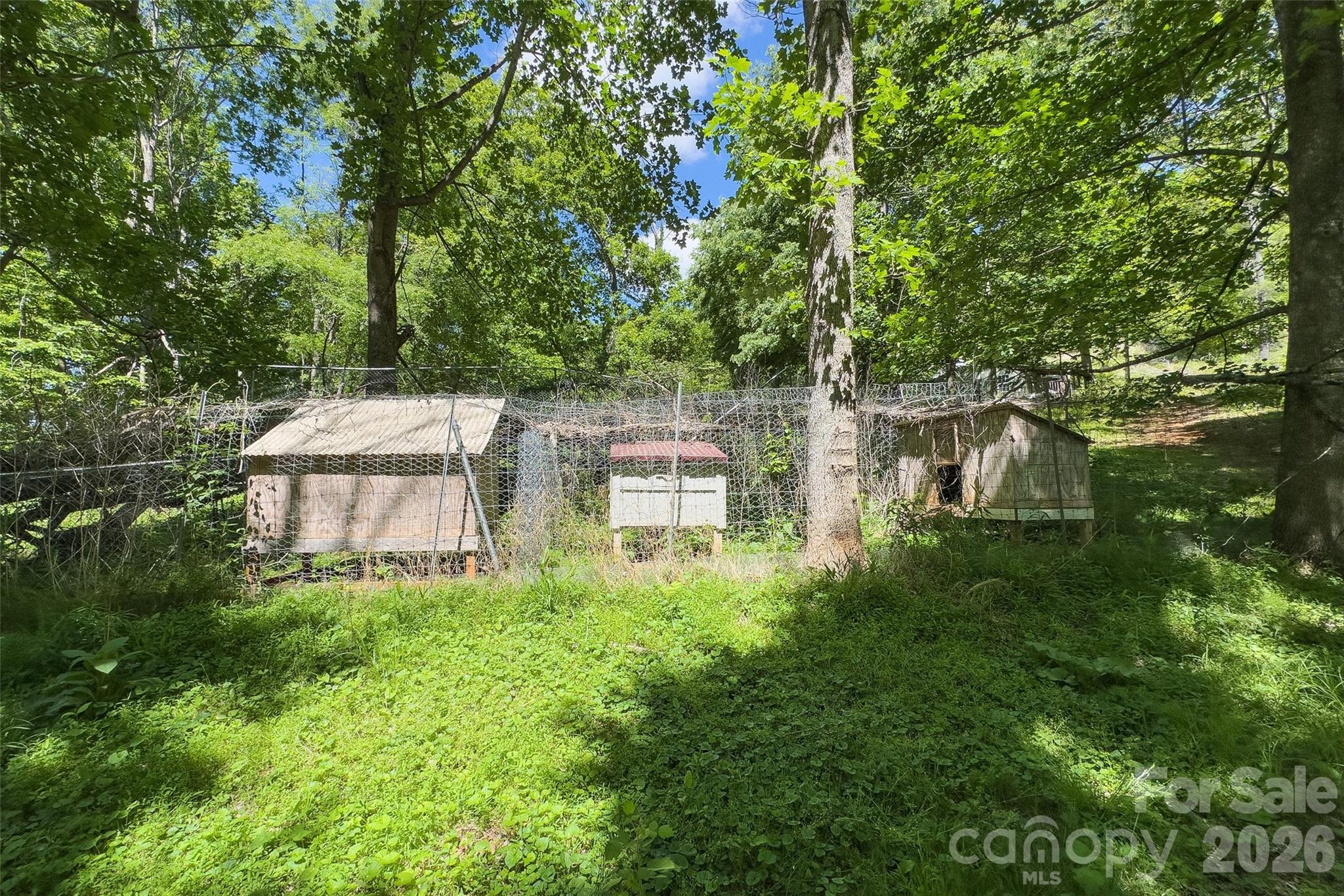 298 Wolf Crossing Bakersville NC 28705