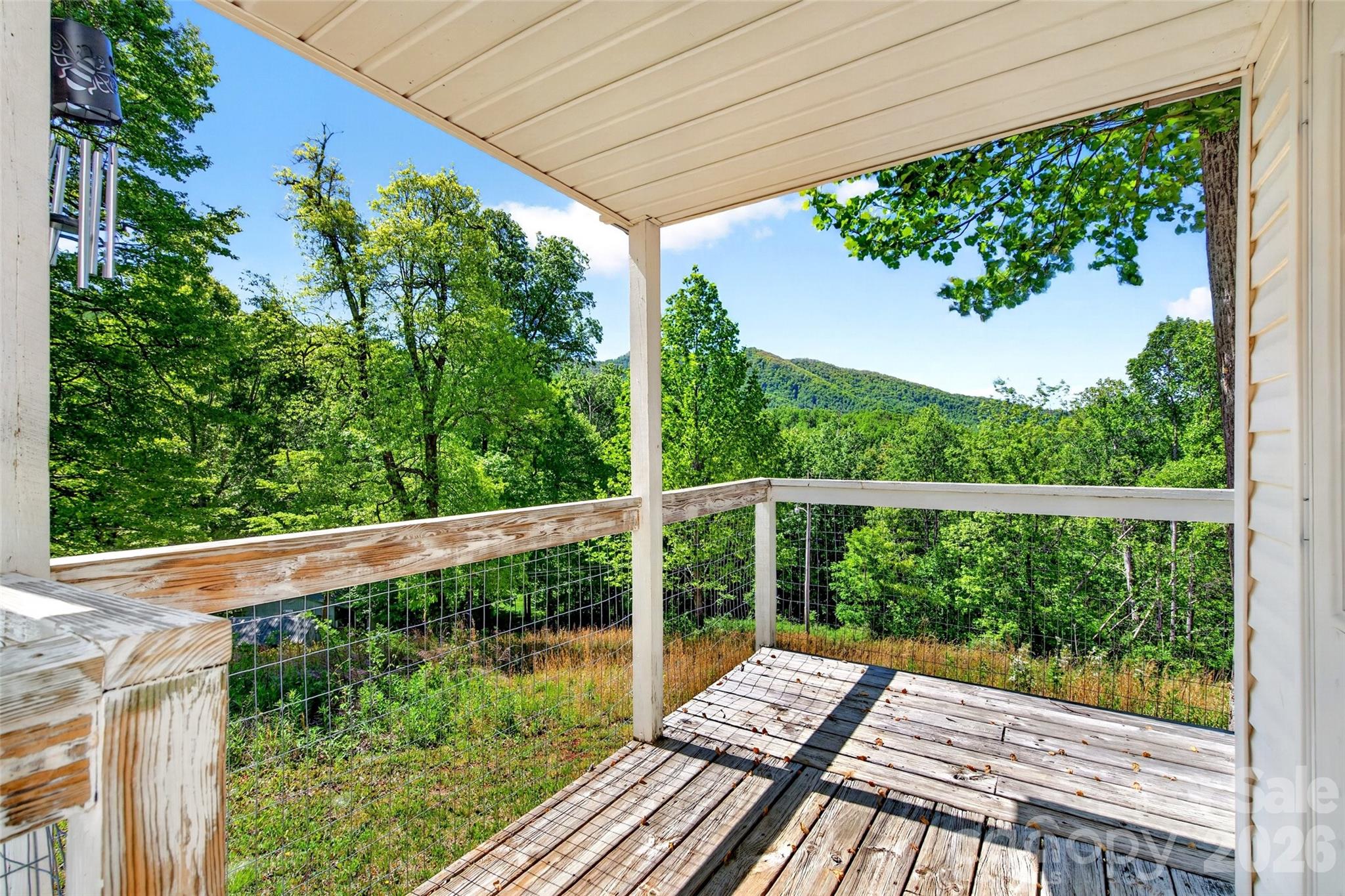 298 Wolf Crossing Bakersville NC 28705