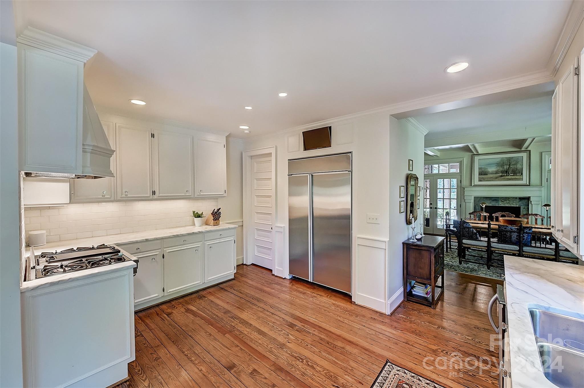 1800 Pinewood Circle Charlotte NC 28211