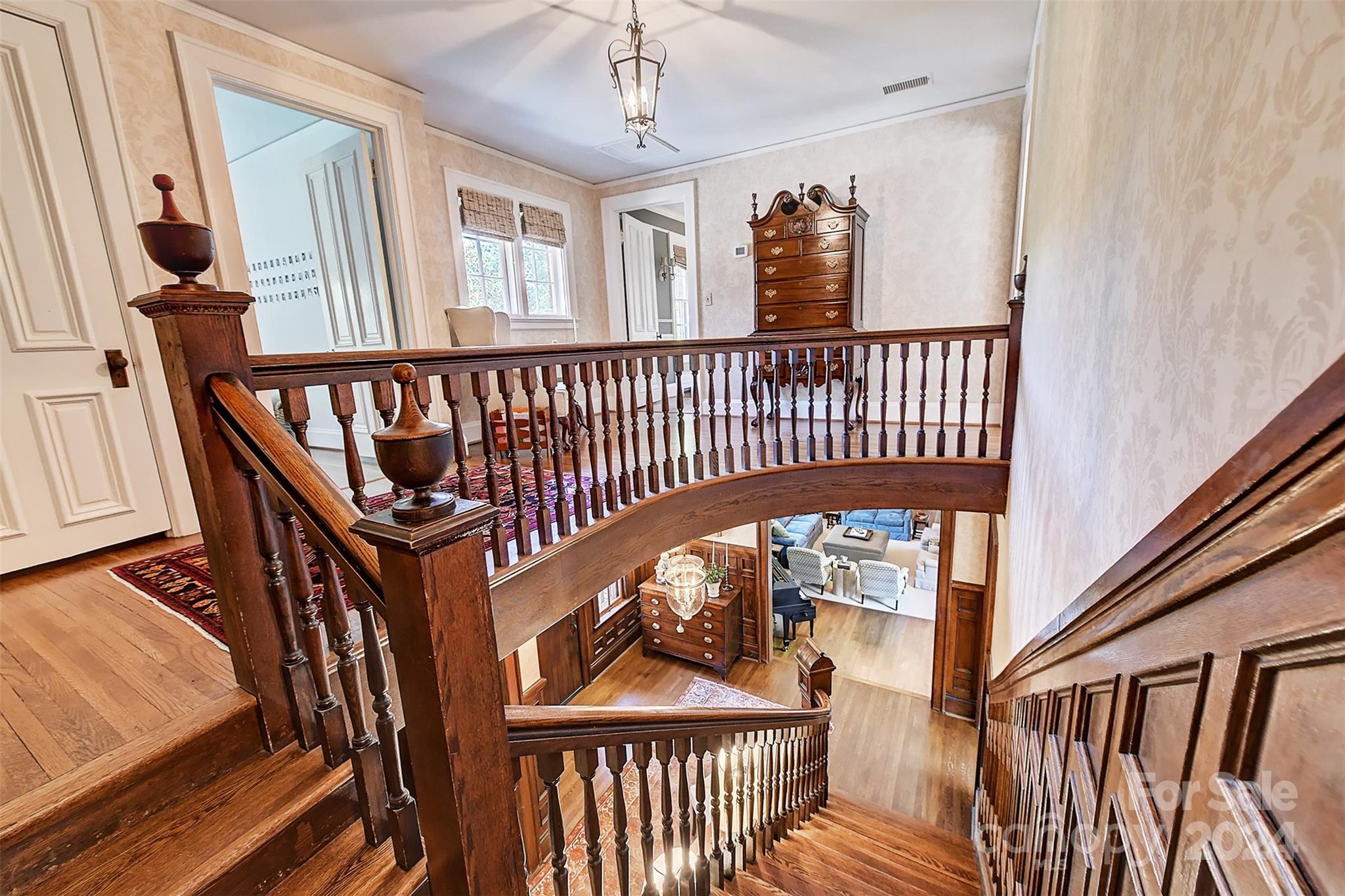 1800 Pinewood Circle Charlotte NC 28211